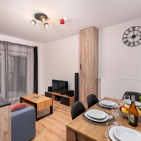 Apartwro 3Th - Apartament Przy Dworcu Glownym Pkp, Balkon, Garaz, Rowery Βρότσλαβ Εξωτερικό φωτογραφία
